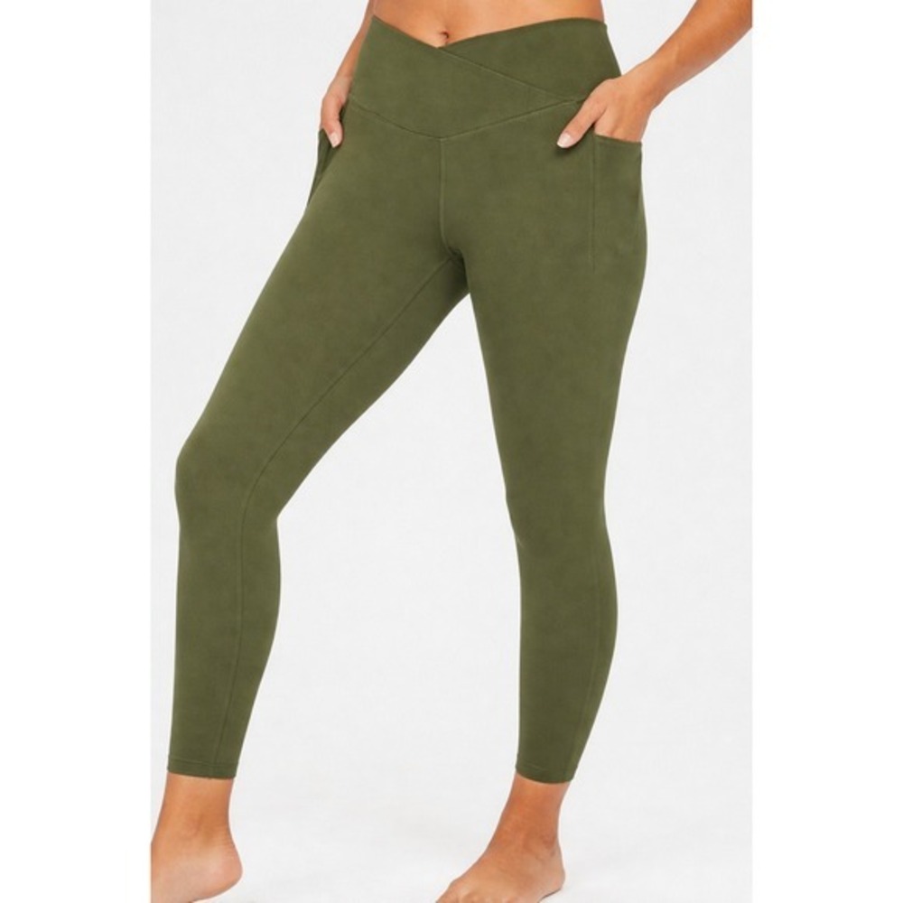 Aerie Offline Real Me Xtra 7/8‎ Leggings Olive Green Pockets S Small Long Tall